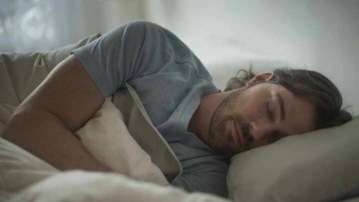selecting the proper sleep position to end your snoring
